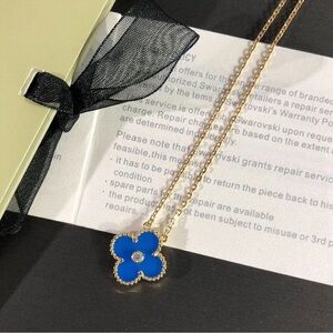 Van Cleef & Arpels Blue Agate Diamond Clover 18K Gold Necklace